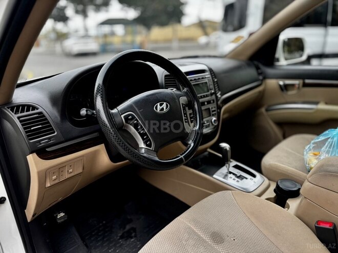 Hyundai Santa Fe-16