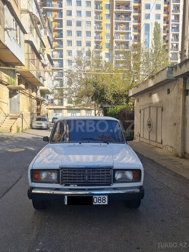 LADA (VAZ) 2107-1