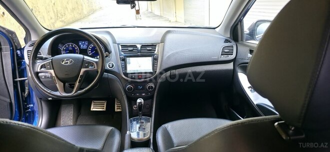 Hyundai Accent-7