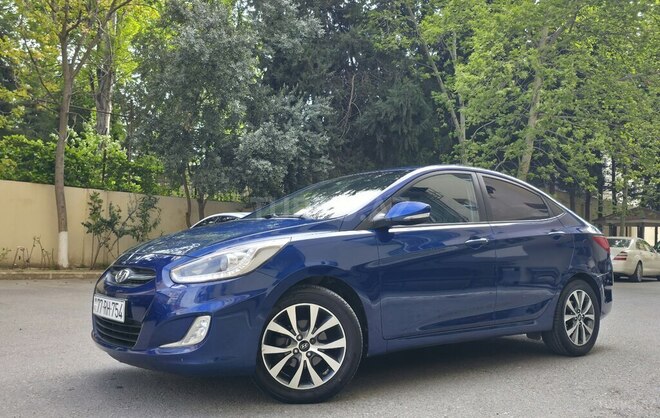 Hyundai Accent-3