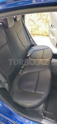 Hyundai Accent-13