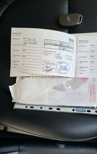 Hyundai Accent-21
