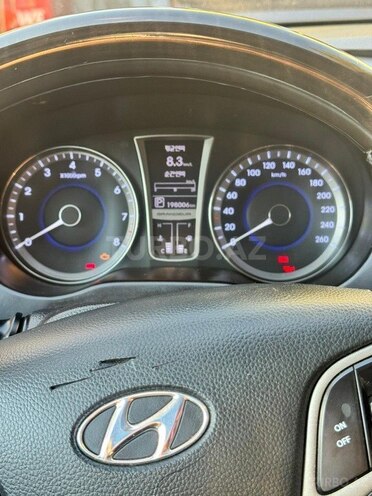 Hyundai Grandeur-11