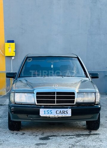 Mercedes 190-1