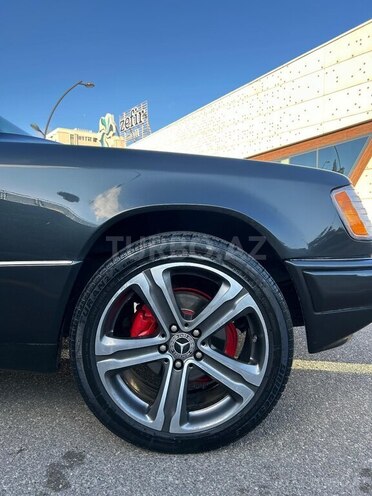 Mercedes 220 E-6