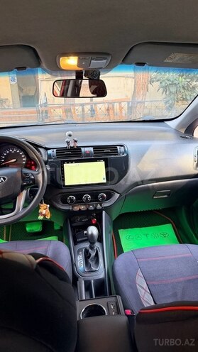 Kia Rio-7
