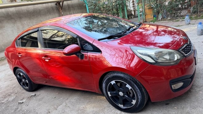 Kia Rio-2