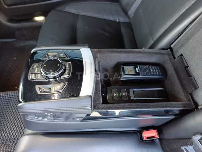 BMW 750-6