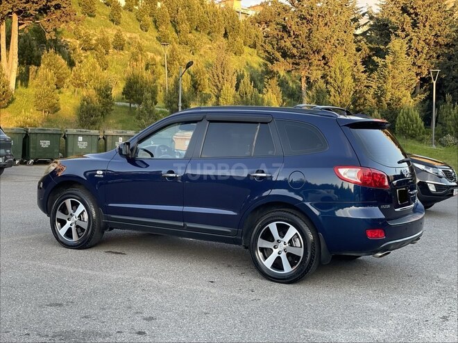 Hyundai Santa Fe-10