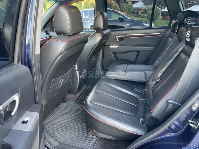 Hyundai Santa Fe-15