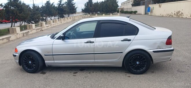 BMW 318-9
