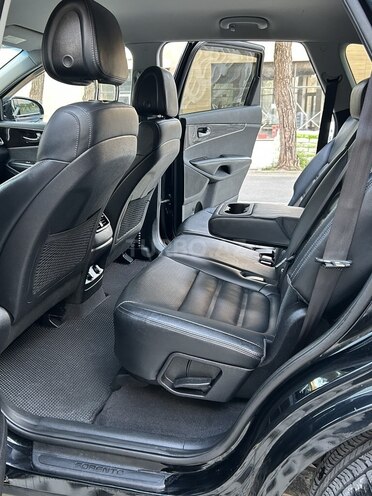 Kia Sorento-10
