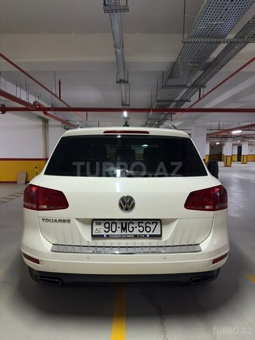 Volkswagen Touareg-5