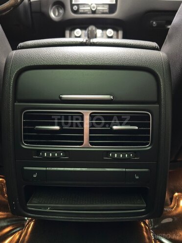 Volkswagen Touareg-14