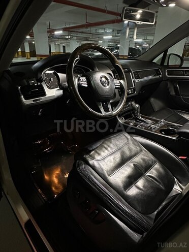Volkswagen Touareg-6