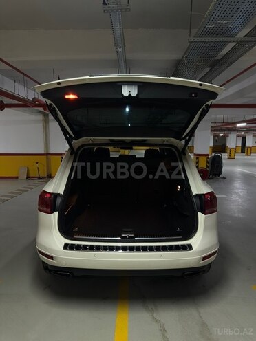 Volkswagen Touareg-18
