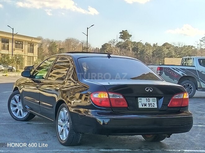 Nissan Maxima-5