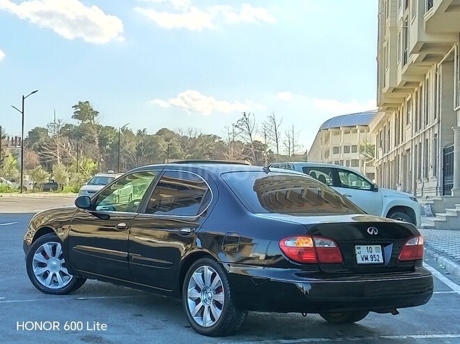 Nissan Maxima-7