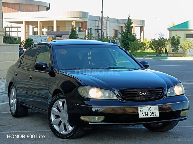 Nissan Maxima-1