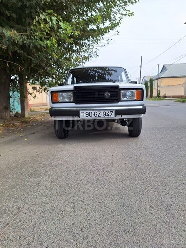 LADA (VAZ) 2107-1