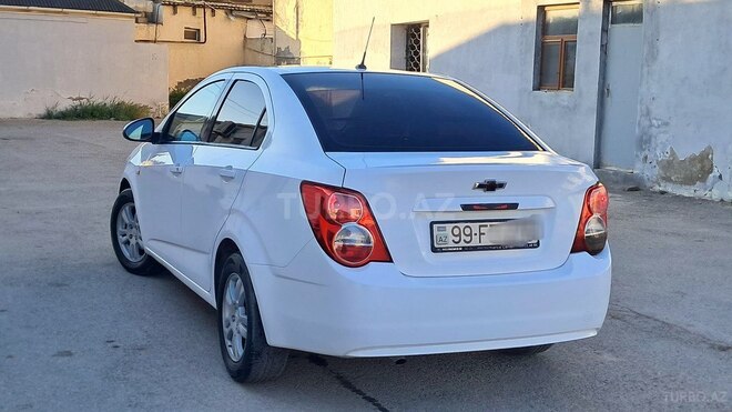 Chevrolet Aveo-4