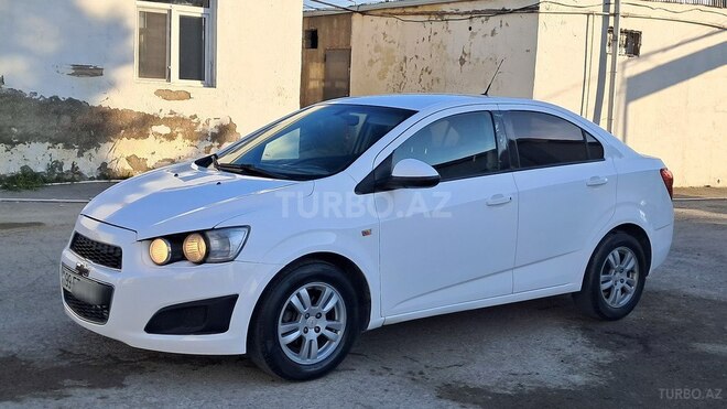 Chevrolet Aveo-11