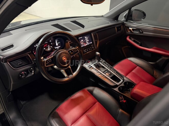 Porsche Macan-8