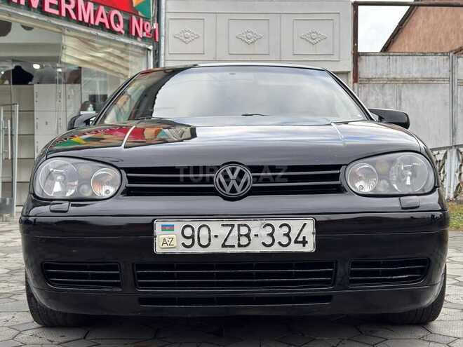 Volkswagen Golf-1