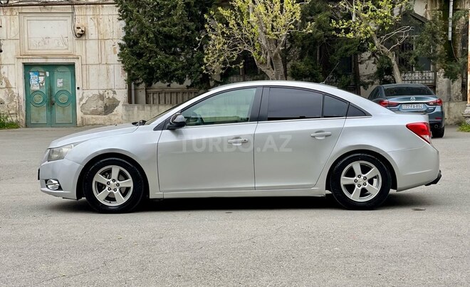 Chevrolet Cruze-5