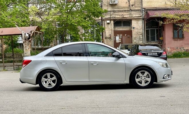 Chevrolet Cruze-6