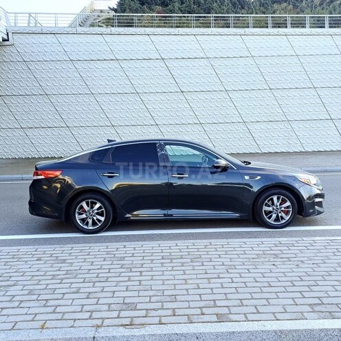 Kia Optima-3