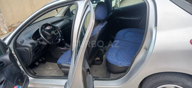 Peugeot 206-20