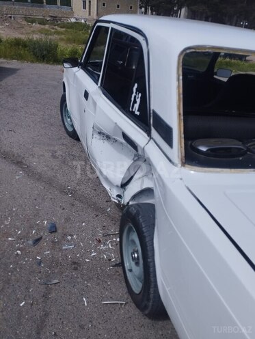 LADA (VAZ) 2107-2