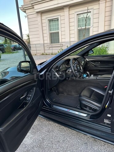 BMW 528-7