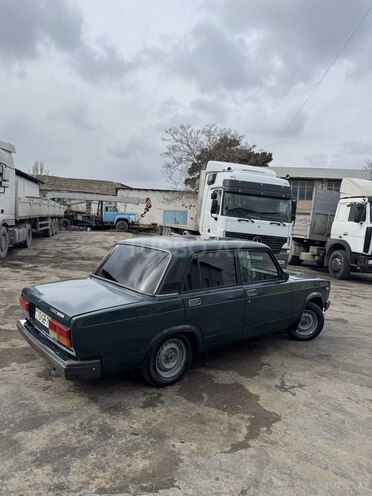 LADA (VAZ) 2107-4