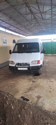 Ford Transit-1