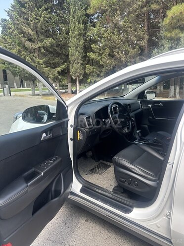 Kia Sportage-9