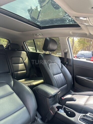 Kia Sportage-12