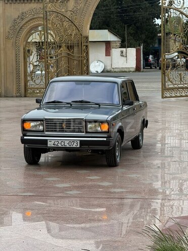 LADA (VAZ) 2107-1