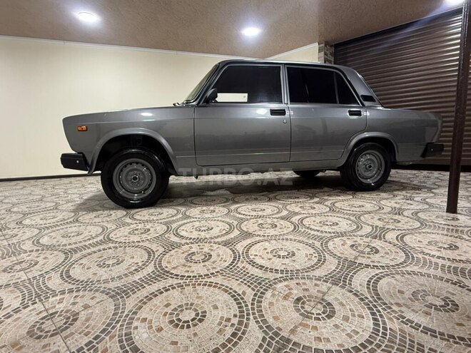LADA (VAZ) 2107-2