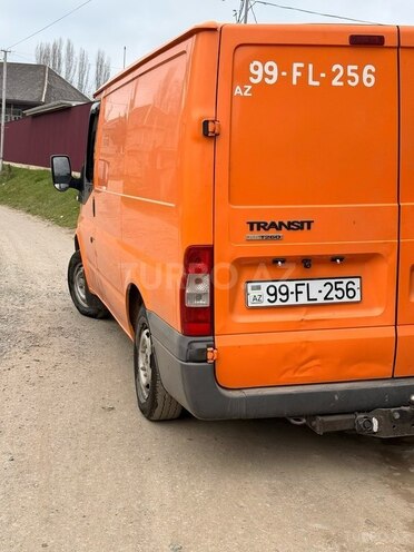 Ford Transit-2
