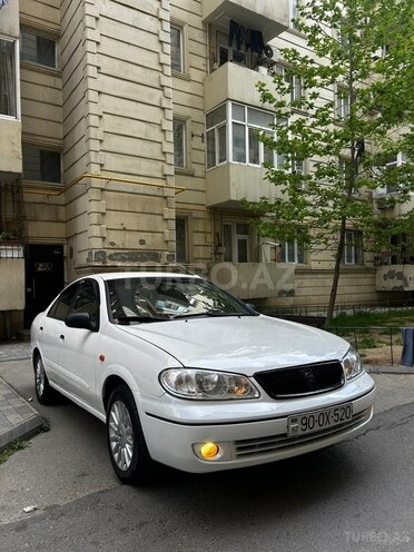 Nissan Sunny-2