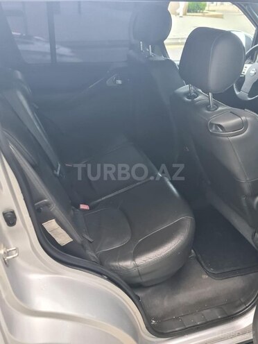 Nissan Pathfinder-17