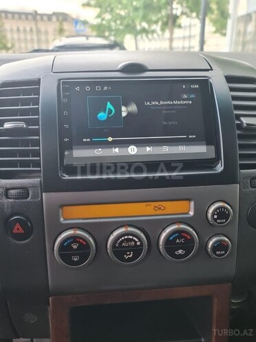 Nissan Pathfinder-11