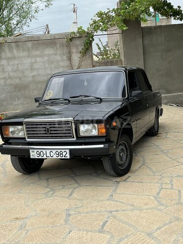 LADA (VAZ) 2107-1