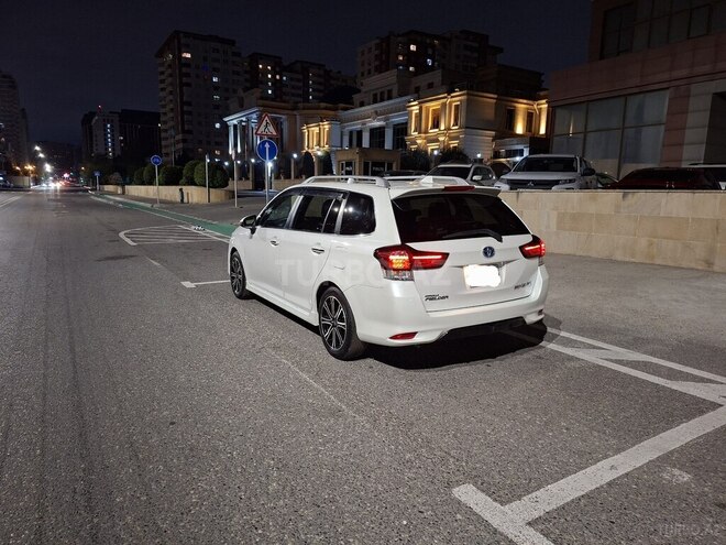 Toyota Corolla Fielder-4