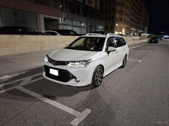 Toyota Corolla Fielder-7