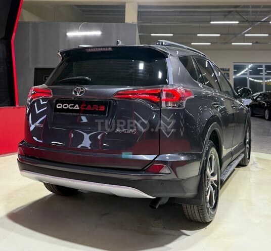 Toyota RAV4-7