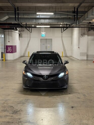 Toyota Camry-1