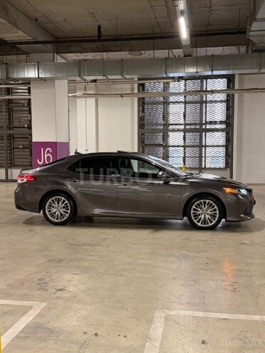Toyota Camry-3